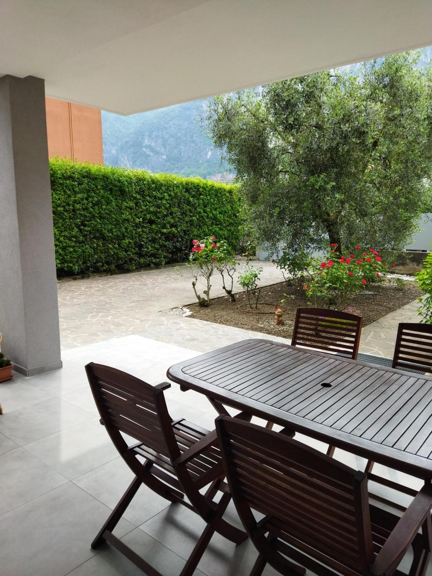 Rose Garden House Wi-Fi Apartment Riva del Garda Exterior photo